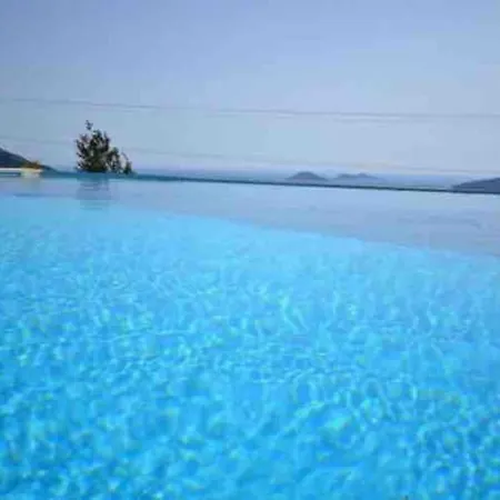 ヴィラ Deniz Manzarali Ozel Havuzlu *